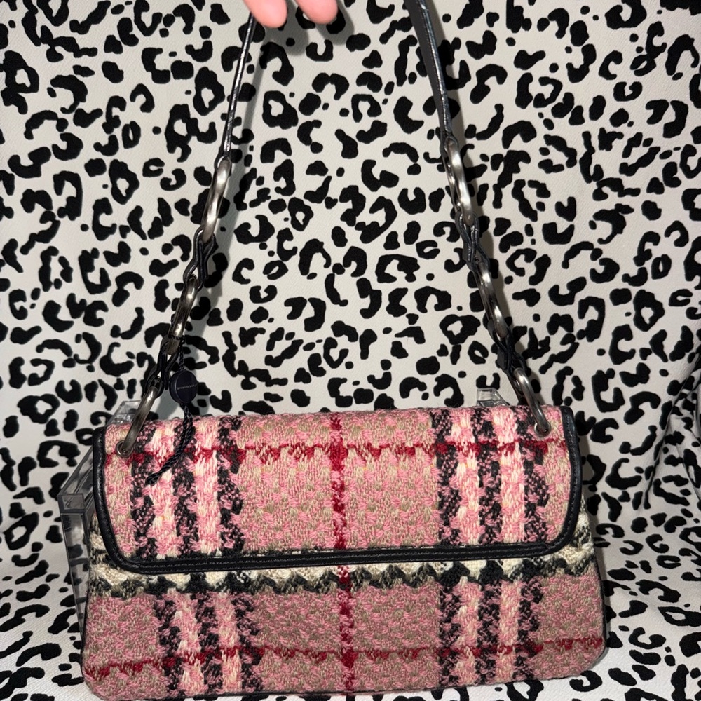 RARE BURBERRY WOOL NOVA KEY HANDBAG 💗 - Picture 3 of 12